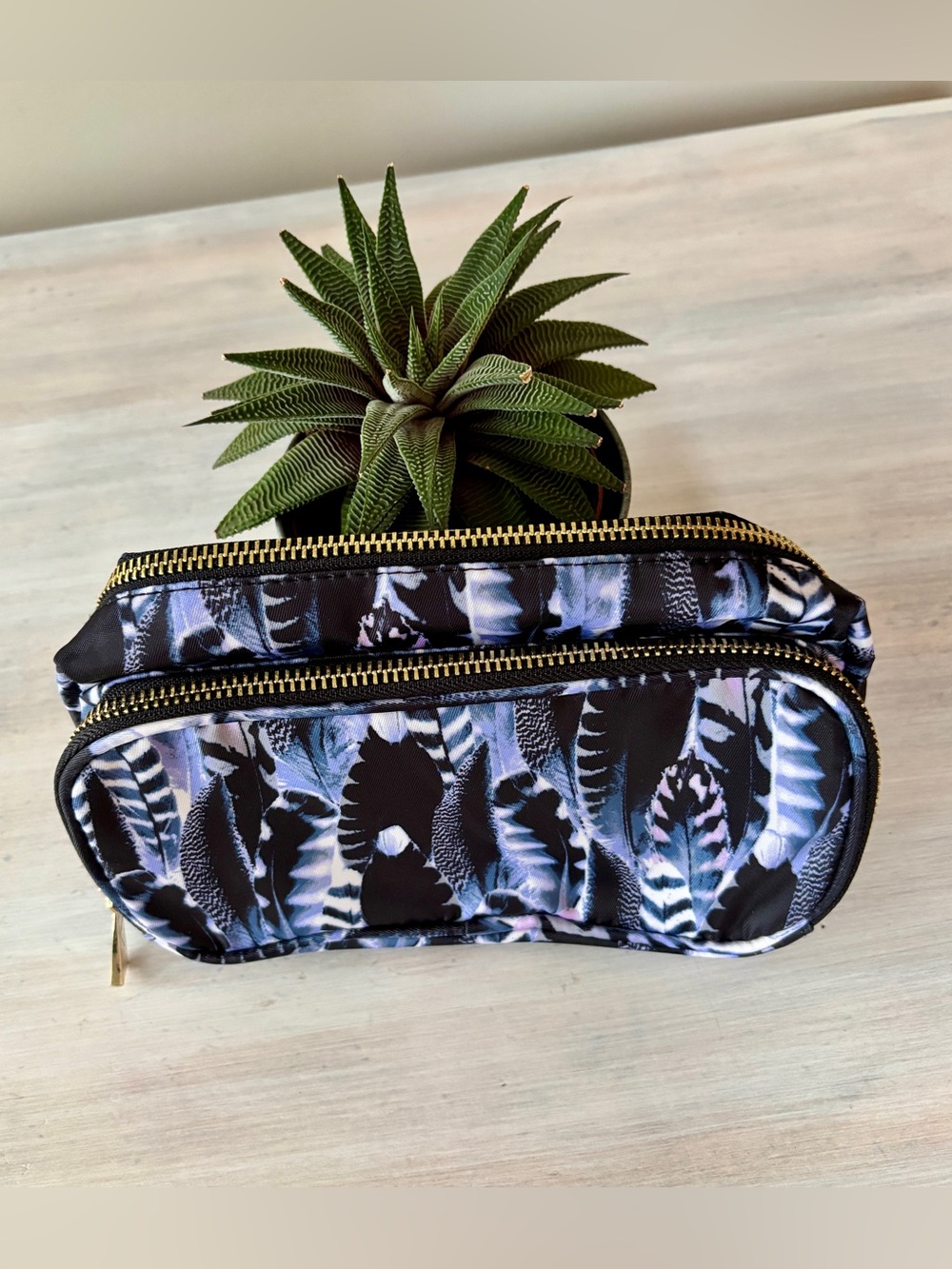 Indigo Multi‑Compartment Zippered Pouch Feather Print Cosmetic/Travel Bag
